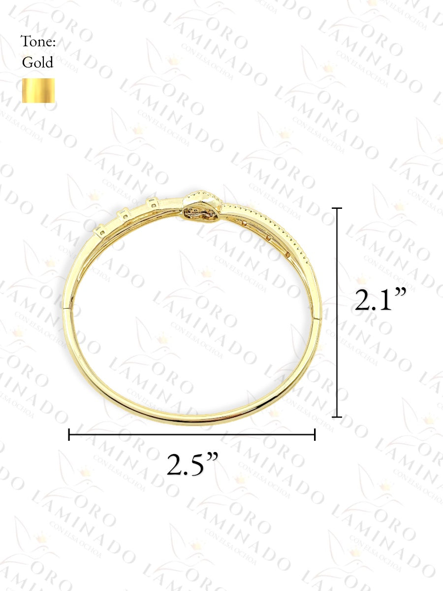 High Quality Sparkling Heart Bangle Bracelet R401