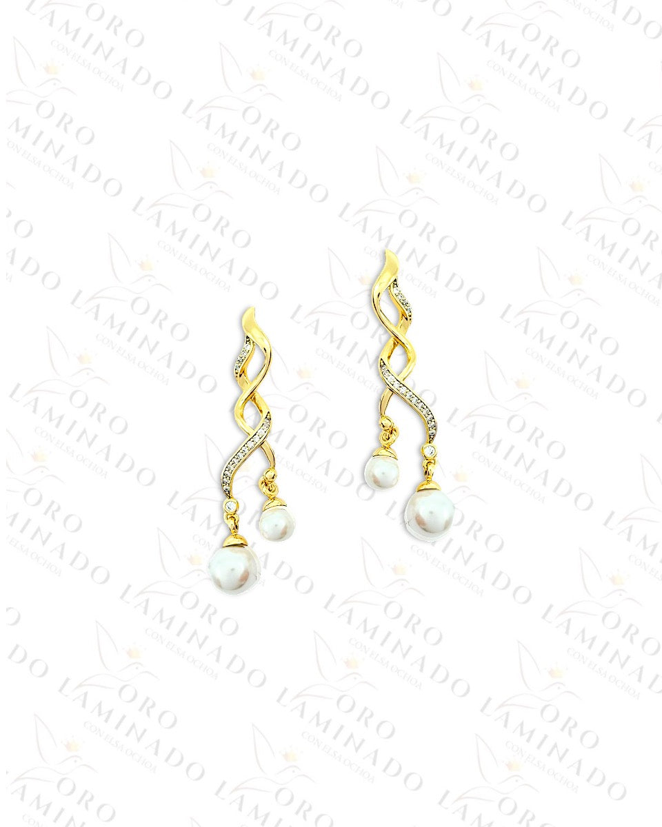 High Quality Golden and Pearl Twisted Earrings B461