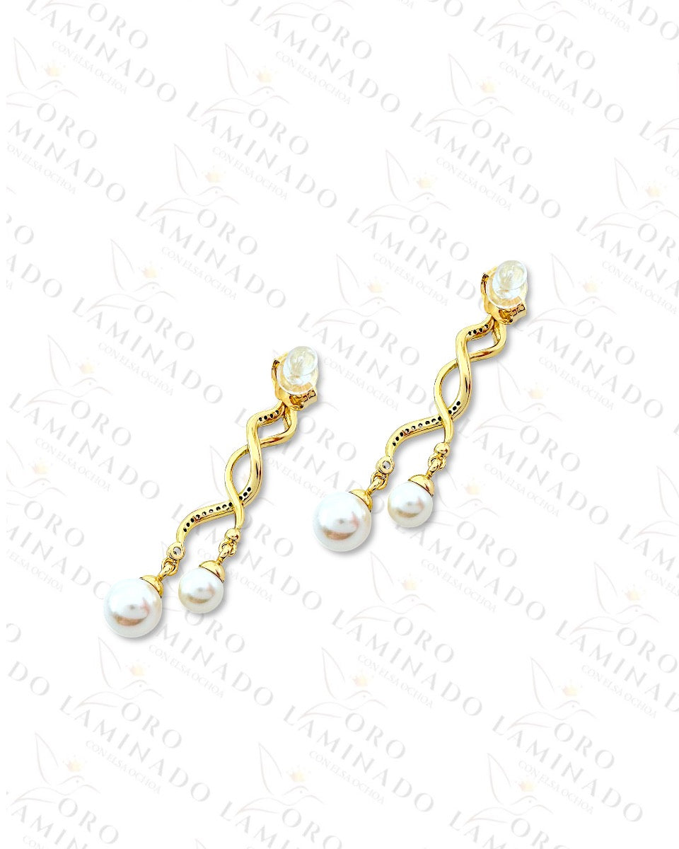 High Quality Golden and Pearl Twisted Earrings B461