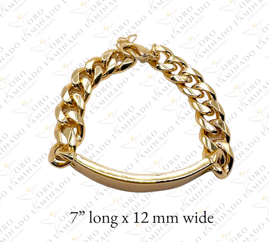 Open cuban bracelet with golden square C136