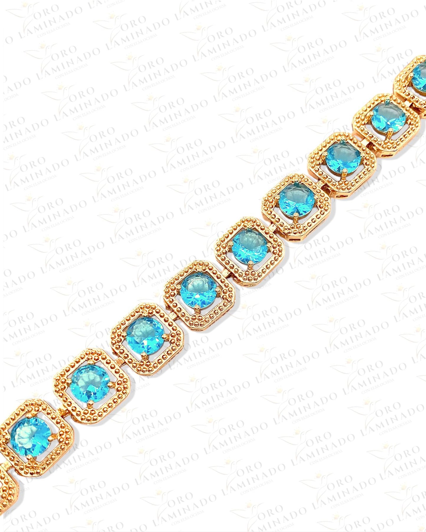 Bracelet with baby blue stone B37