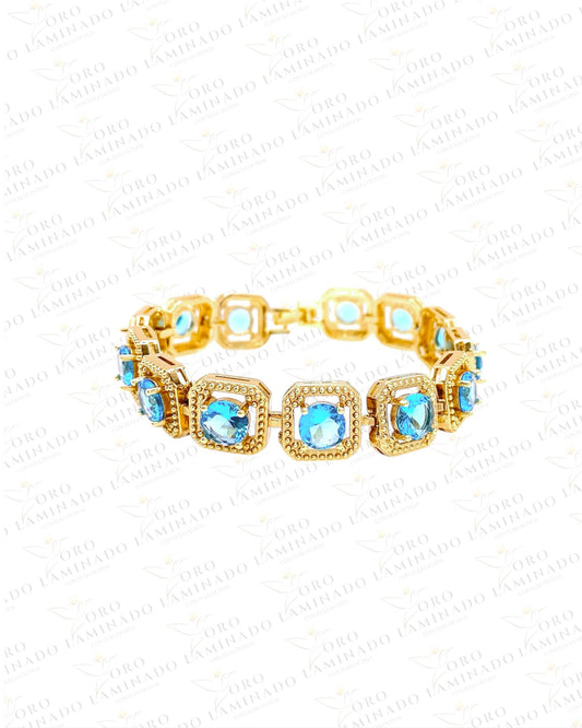 Bracelet with baby blue stone B37