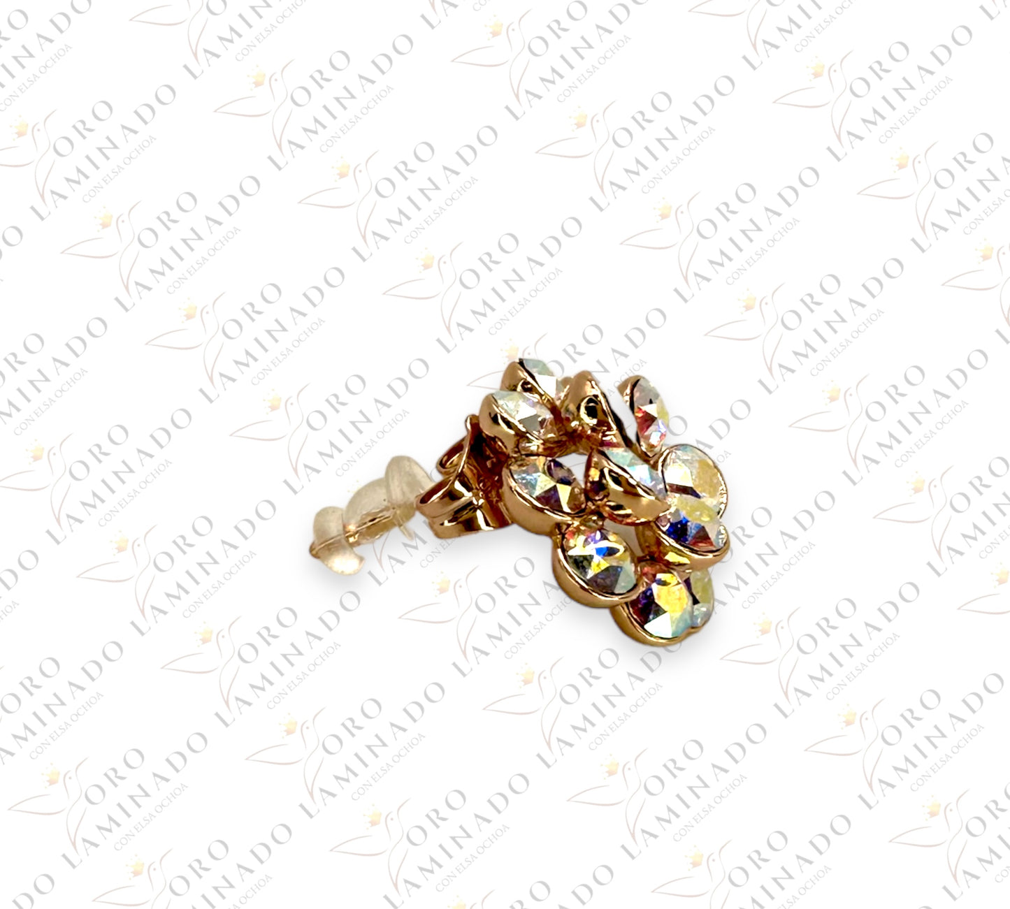 Flower earring with sparkling stones Y171