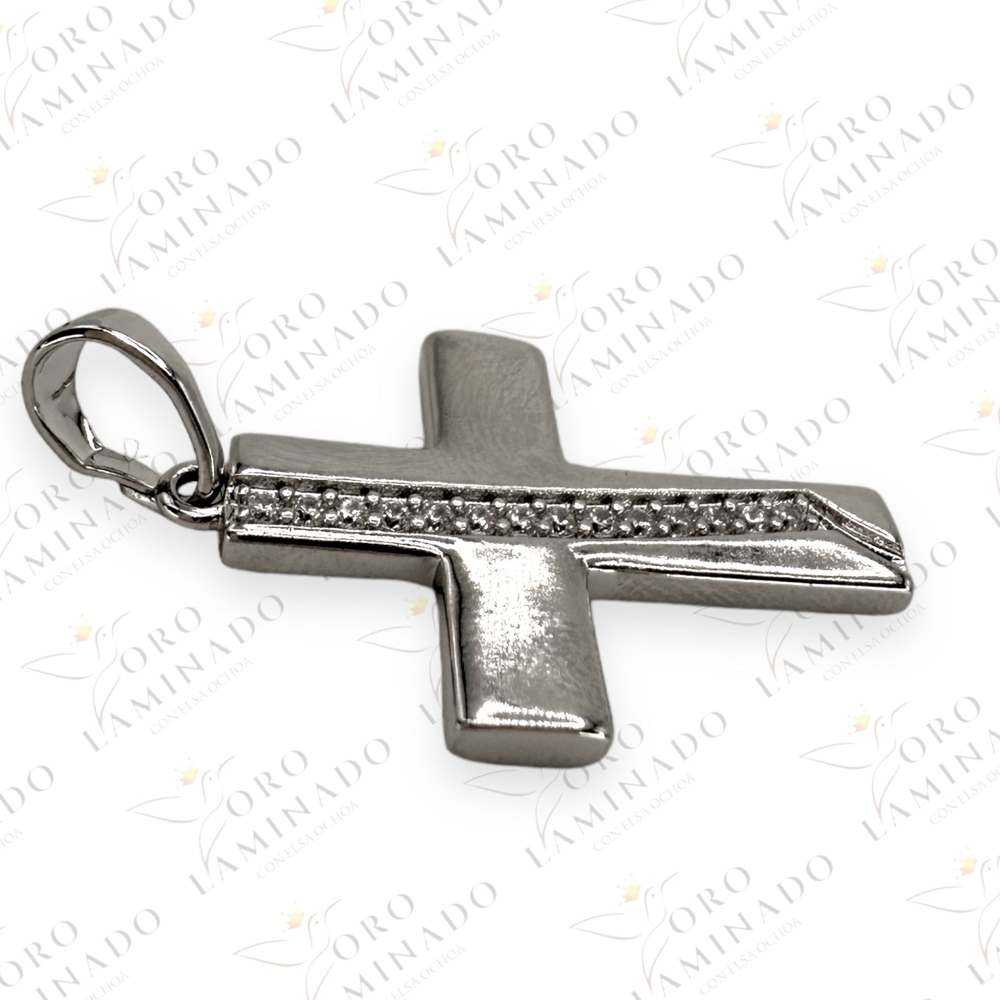 Cross pendant with a line of Stones Y333