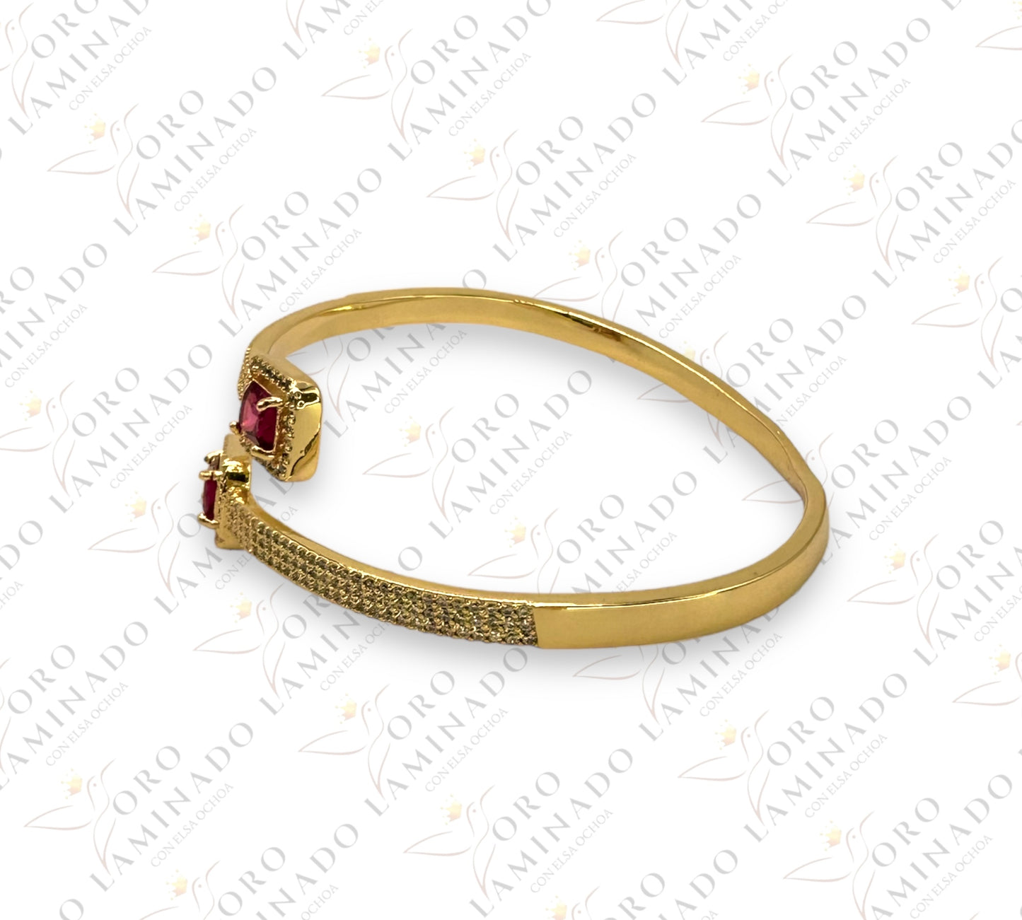 Bracelet with two red diamond stones G66