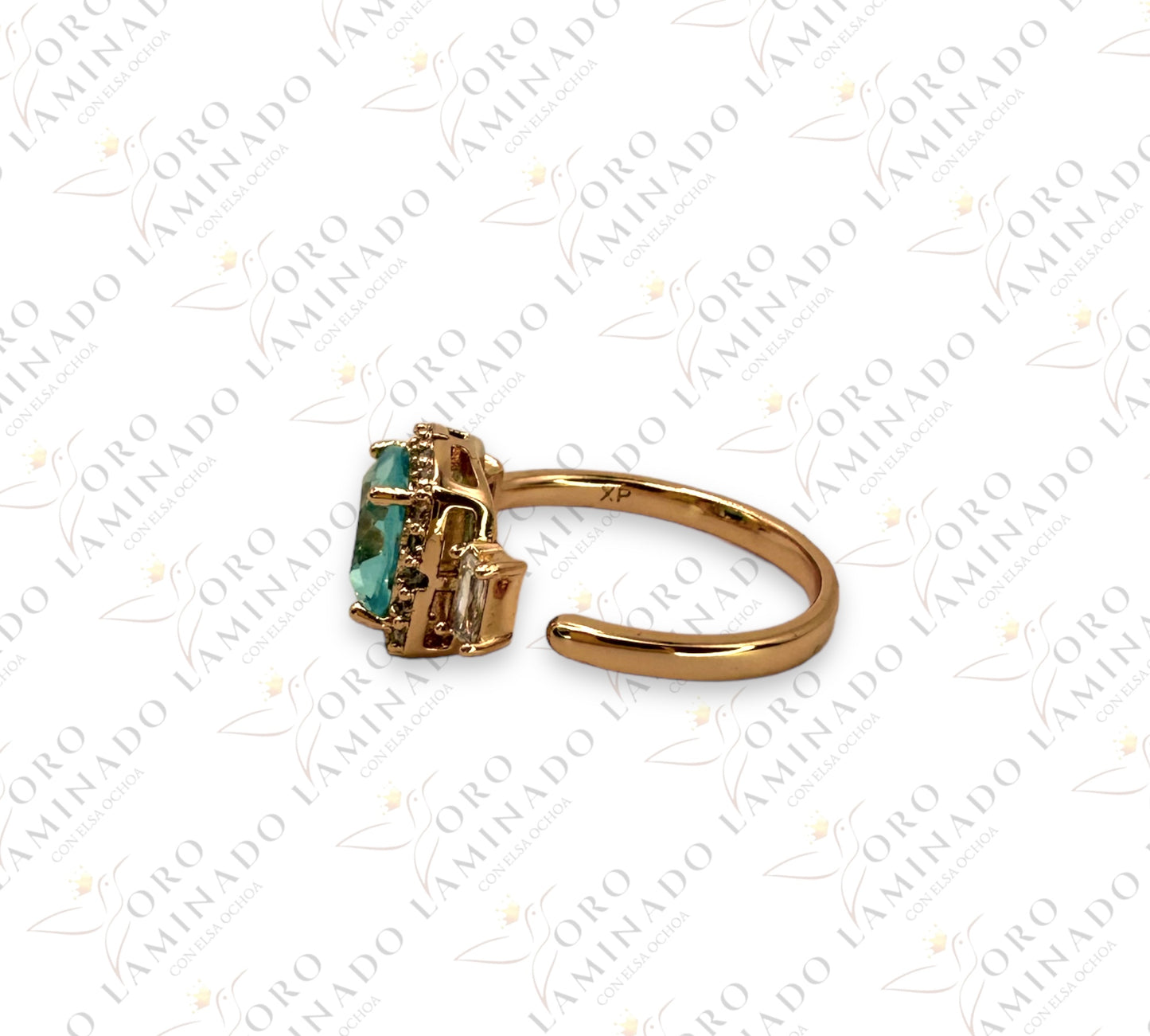 Ring with light blue stone G61