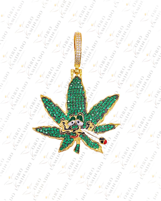 2.75” Green Leaf Pendant B95