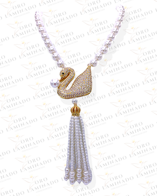 Long Pearl Necklace With Gold Swan R168